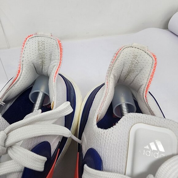 Adidas Ultraboost 2022 Running Shoes Womens 9.5 White Mesh Light wear - Picture 9 of 12